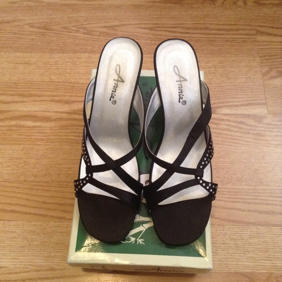 fancy black sandals